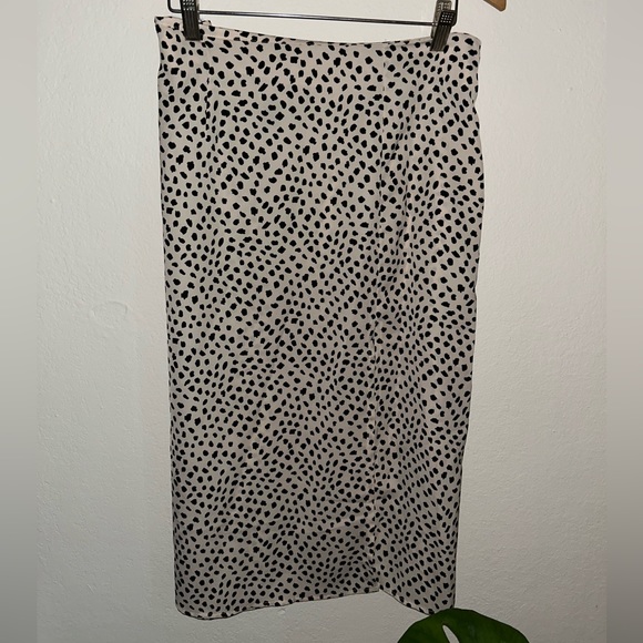 Cheetah Print Midi Skirt - Picture 2 of 2